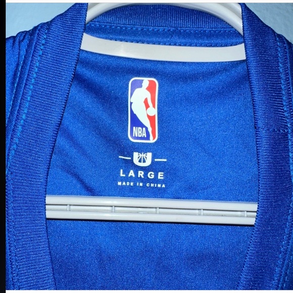 STEPH CURRY LARGE MENS/UNISEX TEE/WARRIORS JERSEY SHORT SLEEVE BLUE & YELLOW NWT - Picture 4 of 4